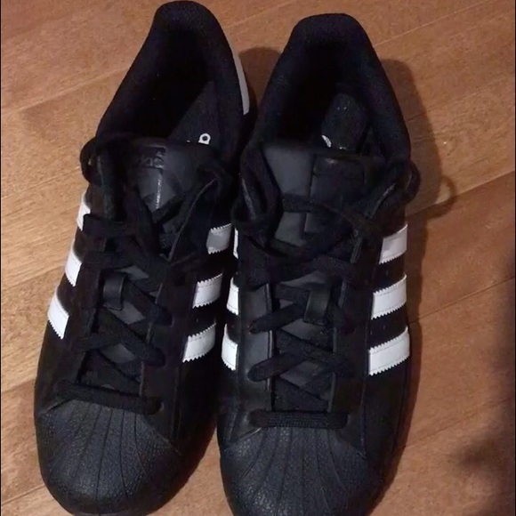 Adidas women shoes - Picture 1 of 3